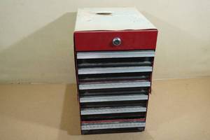 lot 267 image: Metal Side Box Attachment for Toolbox
