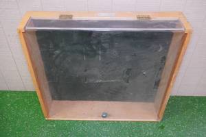 lot 274 image: Wood Display Case - Curved Window