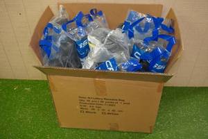 lot 277 image: 10 Pairs Cressi Rondinella Aquamarine Snorkel Fins