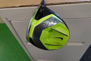 lot 1E image: Nike Vapor RH Adjustable Loft Golf Club - Driver