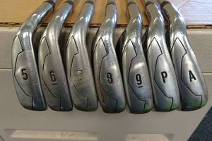 lot 1G image: Callaway Hot X LH Golf Club Iron Set - 5-PW with Approach