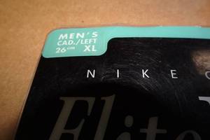 lot 1X image: Nike EliteFeel Left Hand Golf Glove - Mens XL