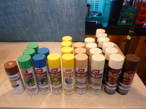 25 Cans of Spray PaintFinishes