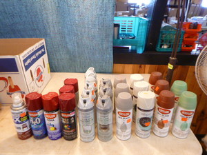 25 Cans of Spray PaintFinishes