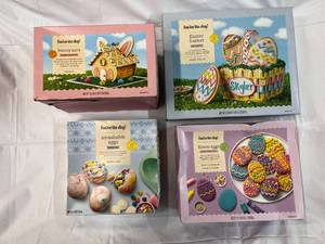 lot 214 image: 4x Easter BuildingDecorating Kits