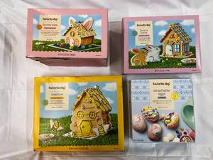 lot 218 image: 4x Easter BuildingDecorating Kits