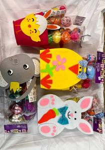 lot 220 image: 4 Felt Animal Baskets Filled wAssorted Plastic Eggs