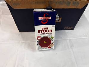 lot 257 image: 12x 32oz cartons Swanson Beef Stock  112023