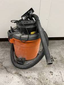 lot 26 image: Ridgid 12-Gallon WetDry Vacuum with Dual-Flex Locking Hose and Scroll Noise Reduction - In Good Working Condition