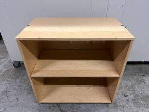 lot 27 image: Wooden 2-Shelf Display Compartment Storage Shelving Unit - In Excellent Condition