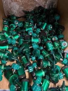 lot 47 image: MSRP $3000 Lot of 100 GENTEC CFM-15L Oxygen Click Flowmeters - These Appear New