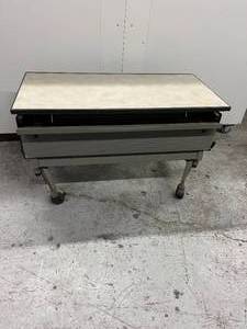 lot 58 image: Mobile Training Desk Table - In Good Condition