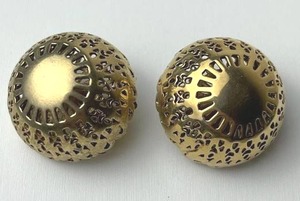 Vintage 1 Trifari Gold Tone Clip On Earrings