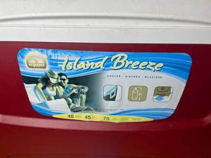 Igloo Island Breeze 48 Quart Cooler
