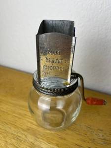 Vintage 8 Everlast Forged Aluminum (5047) Pot w Pyrex Insert  Vintage 6 Androck Nut Meat Chopper (Anchor Hocking)