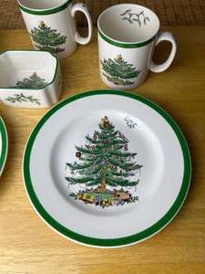 Spode Christmas Tree 8 Plates and More