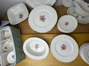 Vintage 69-Piece Spode Fine China - Claudia  Jewel (Black & Red Stamps)