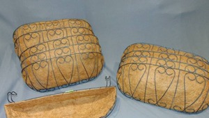 lot 44 image: Plant Best 24 Hanging Windowsill Metal Coconut Coir Planter - Case of 10