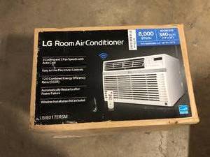 LG 8,000 BTU 115V Window Air Conditioner LW8017ERSM Cools 342 Sq. Ft. with ENERGY STAR & Wi-Fi Enabled in White   Customer Returns See Pictures