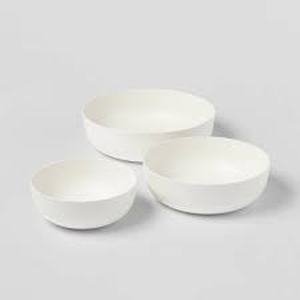 lot 33 image: 3pc Plastic Nesting Serving Bowls White - Made By Design