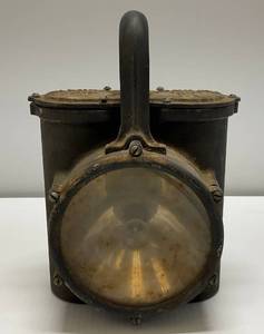 lot 20 image: Vintage WWII U.S. Navy Portable Lantern