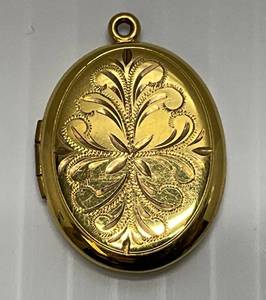 lot 56 image: Vintage 12K Gold Filled Locket Winard Floral Etched Poho Locket 5 Grams