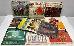 lot 105 image: Misc. Vintage Albums Including THE FIRST FAMILY & More