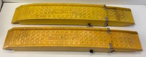 lot 141 image: Pair Of  62 12 Highland Ramp Arts Extendable Ramps