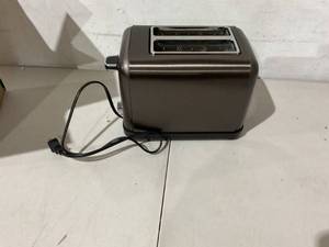 lot 512 image: Grey Toaster