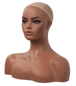 lot 571 image: L7 MANNEQUIN European American Model Head