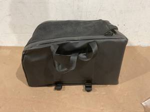 lot 447 image: Dog Lemi pet Console Car Seat