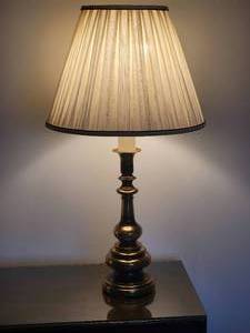 lot 73 image: Gorgeous Brass Candlestick Table Lamp