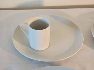 lot 120 image: Chic Mid-Century Minimalist Coffee Service by Schmid Porcelain (8)
