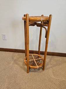 lot 32 image: Rattan Bamboo Plantstand