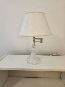 lot 112 image: Daisy Cut-Glass Swingarm Table Lamp