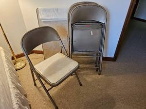 lot 113 image: Folding Card Table & Chairs