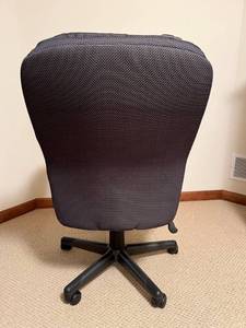 lot 59B image: Luxury Ergonomic Rolling Office Chair