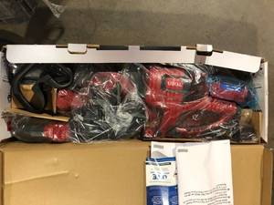 lot 31 image: Toro 60V Max String Trimmer & Leaf Blower Combo Kit Customer Returns See Pictures