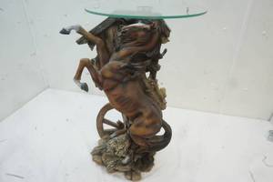 Horse table