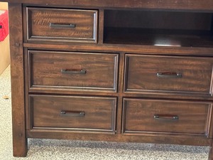 lot 30 image: Green River Media Console