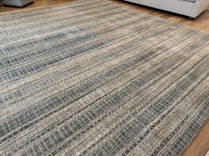 lot 9 image: Woven Arts Wool and Silk Blend Hand Knotted Area Rug