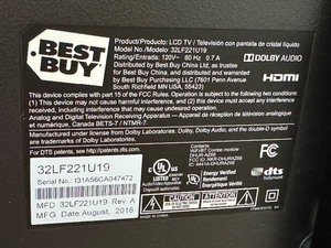 lot 34 image: Toshiba 32 Inch Television