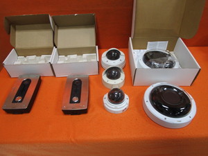 lot 88 image: Misc. Security Cameras & Commercial Doorbell Cameras