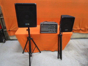 lot 113 image: AmplifierMixer, Speakers wTripod Stands
