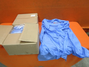 lot 122 image: (200) Surgical Gowns