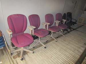 lot 29 image: Office Chairs