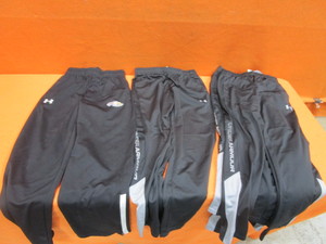 lot 162 image: (6) Under Armour Youth Sweatpants