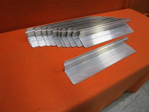 lot 190 image: (12) Alum Shelves 4x22