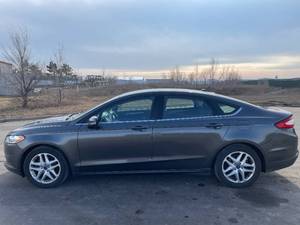 2015 Ford Fusion SE  - 1 OWNER