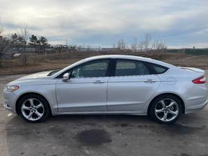 2013 Ford Fusion SE - 2 OWNERS